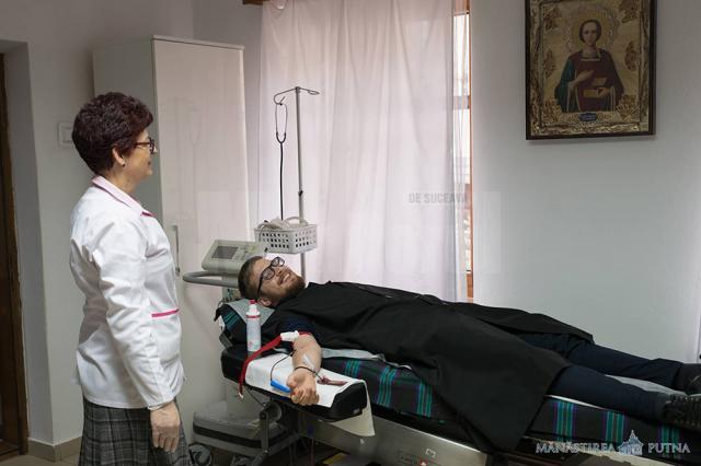 Campanie de recoltare a sângelui, la Mănăstirea Putna