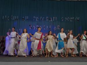Liceul cu Program Sportiv a reînviat Grecia antică, la Balul Bobocilor
