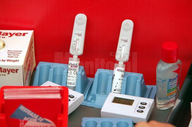 Peste 300 de suceveni s-au testat ieri gratuit pentru depistarea hepatitei C, iar 17 au fost depistaţi pozitivi