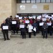 Protest al angajaţilor APIA, nemulţumiţi de perspectiva diminuării salariilor