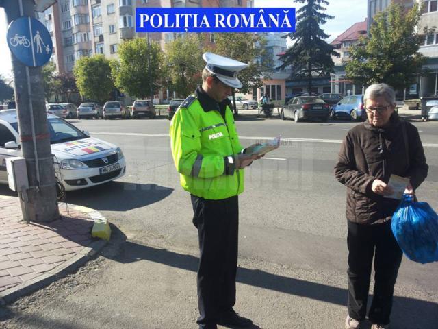 Poliţiştii s-au aflat pe stradă pentru a descoperi şi sancţiona pietonii care traversează neregulamentar