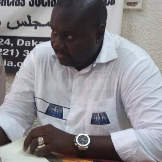 Profesorul Mamadou Dramé din Senegal conferenţiază la Suceava