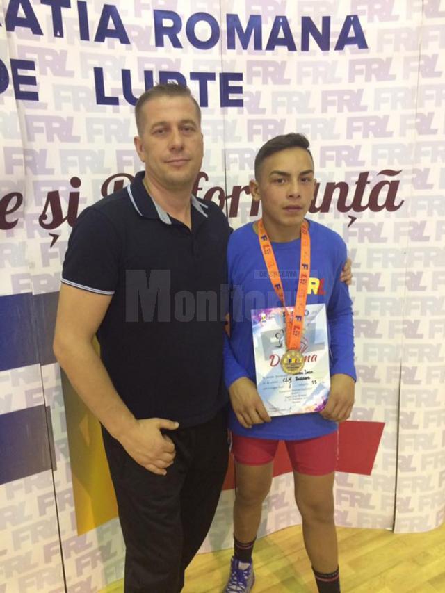 Antrenorul Daniel Ciubotaru speră ca Ioan Bălan să câştige o medalie, chiar dacă este abia junior III