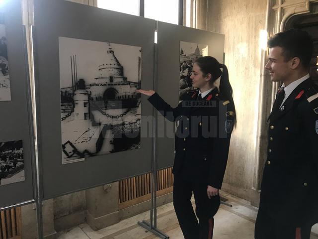 Expoziție în memoria eroului necunoscut, la Colegiul Militar Câmpulung