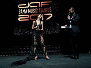 Suceveanca Otilia „Bilionera” a primit în Germania premiul "Best Balkan female artist"