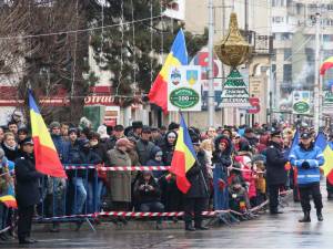 Mii de persoane au sărbătorit Ziua Națională a României în centrul Sucevei
