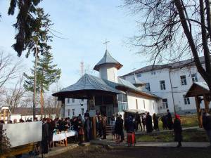 Biserica „Sf. Nicolae” din curtea Spitalului Vechi - Suceava sărbătoreşte miercuri hramul