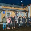 Prietenii Mocăniței în fața gării din Moldovița