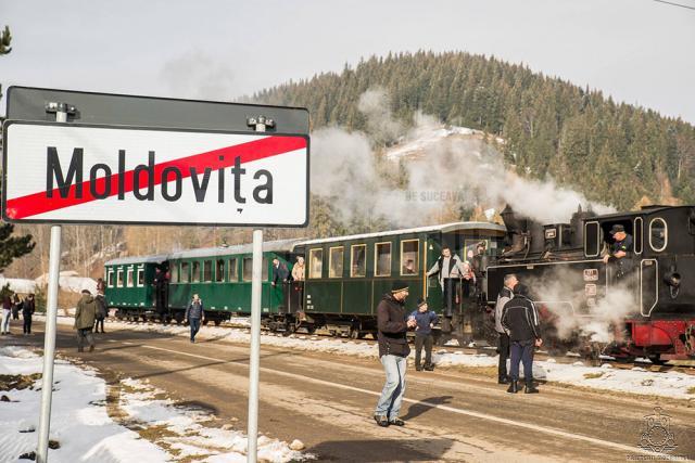 Iubitorii Mocăniţei şi cei implicaţi în conservarea căilor ferate turistice din România, la prima întâlnire în Moldoviţa