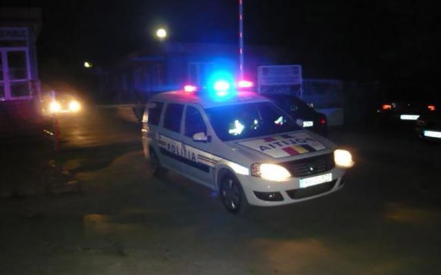 Doi pietoni băuţi au ajuns la spital, după ce au fost victimele unor accidente