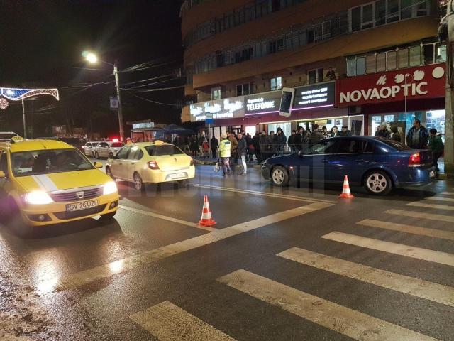 Două femei au fost accidentate de un autoturism, pe o trecere de pietoni de pe bulevardul George Enescu