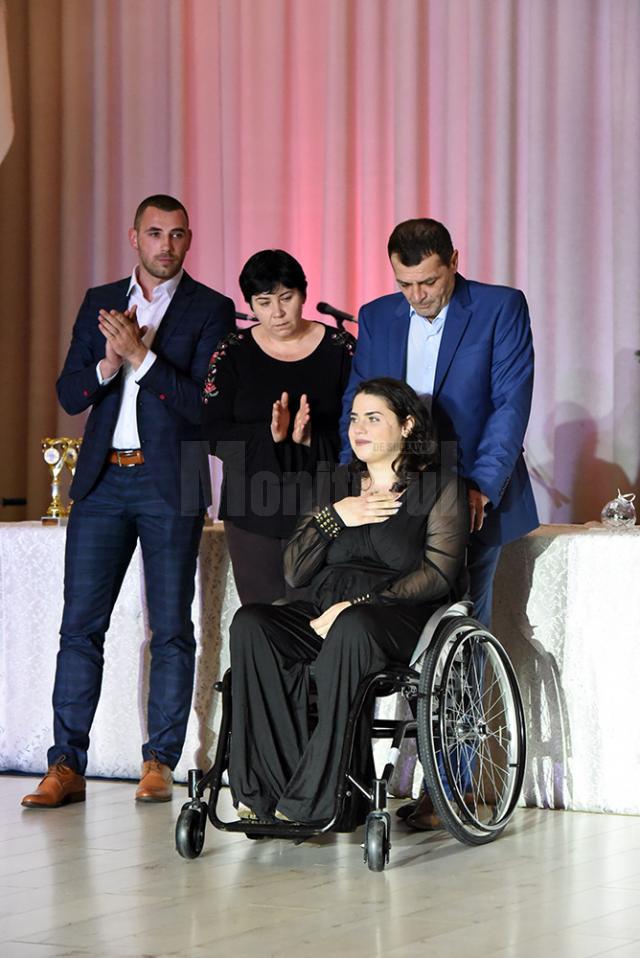 Ioana Sorina Amariței împreună cu familia
