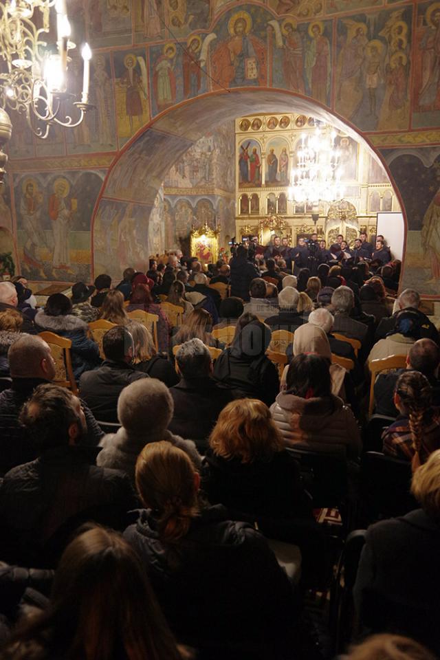 Corala bărbătească ortodoxă „Armonia” a susținut un concert de excepție la Biserica „Sf. Dumitru” Suceava