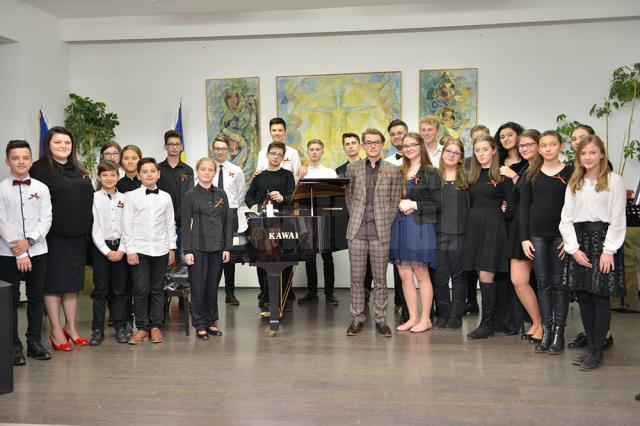 „Armonii de iarnă", recital la Colegiul de Artă ”Ciprian Porumbescu” Suceava
