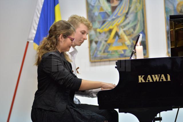 „Armonii de iarnă”, recital la Colegiul de Artă „Ciprian Porumbescu” Suceava