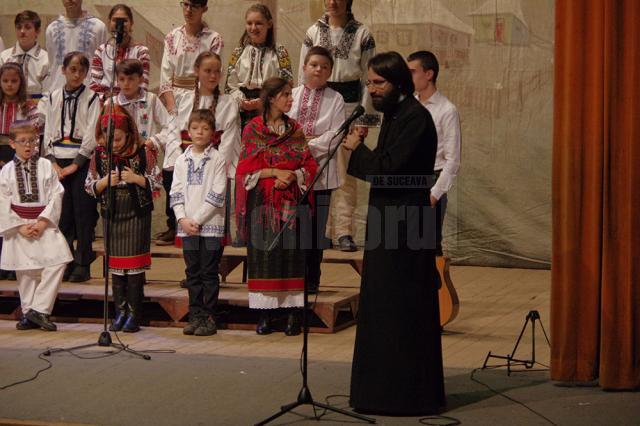 Concert de colinde cu sală plină și aplauze îndelungi, la Casa de Cultură a Sindicatelor Suceava