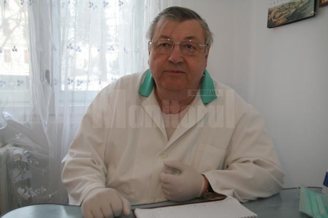 Fostul preşedinte al Colegiului Medicilor Dentişti Suceava, medicul Ioan Costea, a primit interdicţia de a exercita profesia pentru o perioadă de 6 luni