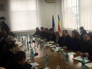 Conducerile judeţului Suceava și regiunii Cernăuţi s-au întâlnit ieri în Vama Siret