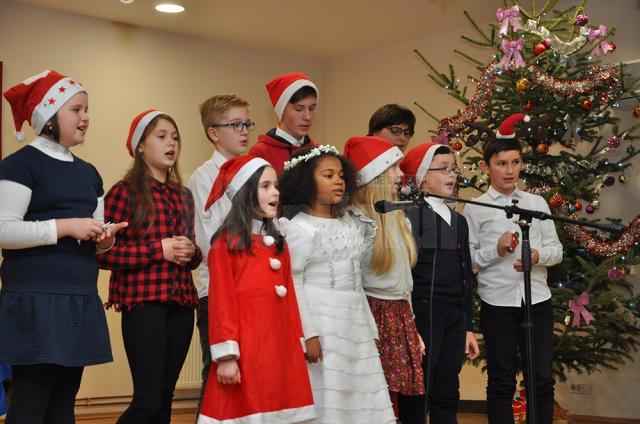Peste 200 de copii şi elevi au prezentat la Soloneţu Nou scenete, colinde şi poezii dedicate Naşterii Domnului