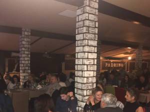 Peste 300 de persoane au sărbătorit joi seară redeschiderea Restaurantului Padrino