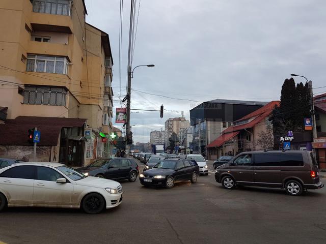 Traficul rutier în cel mai mare cartier al Sucevei, paralizat în a treia zi de Crăciun