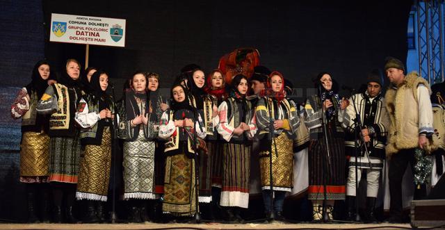 Spectacol extraordinar al măştilor şi al obiceiurilor tradiţionale, la Fălticeni