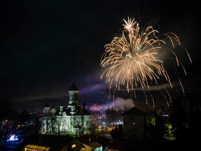 Artificii de Revelion la Radăuți Foto: Doru Clipa
