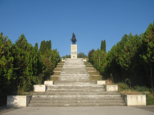 Statuia ecvestră a lui Ştefan cel Mare de la Podu Înalt - Foto Cezar Suceveanu