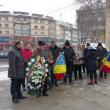 Luni, 15 ianuarie, oficialități locale și județene au depus coroane de flori la bustul poetului Mihai Eminescu din municipiul Suceava