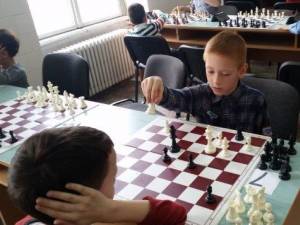 Palatul Copiilor Suceava organizează concursul de șah rapid dedicat Unirii Principatelor Române, la Iulius Mall