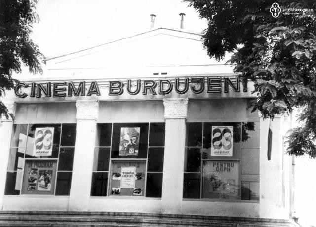 Cinema Burdujeni, într-o fotografie din anii 70