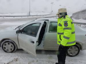 Polițiștii din orașele Rădăuți și Vicovu de Sus au organizat joi o acţiune de control în trafic