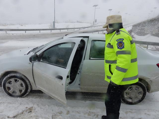 Polițiștii din orașele Rădăuți și Vicovu de Sus au organizat joi o acţiune de control în trafic