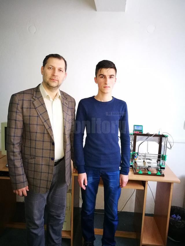 Prof. Filip Dimitrie și elevul Grigore Flavian Amariei