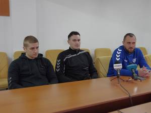 Studenţii speră să nu repete jocul foarte modest din prima repriză a meciului de la CSM Bucureşti