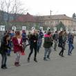 Flash mob pe terenul de sport al școlii