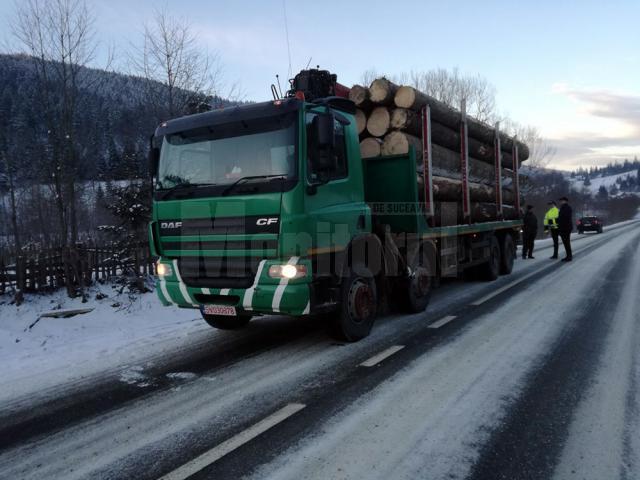 Lemn confiscat și amenzi usturătoare, în urma unor controale ale Gărzii Forestiere Suceava