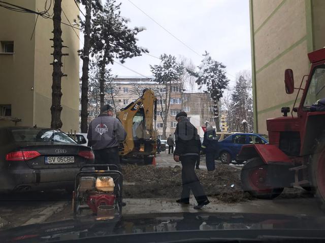 Sute de familii din cartierul George Enescu, lăsate fără apă rece o zi şi o noapte
