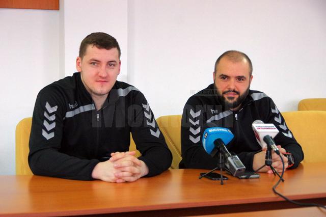 Gabriel Burlacu şi Iulian Andrei cred că Universitatea va face un meci bun cu Dinamo