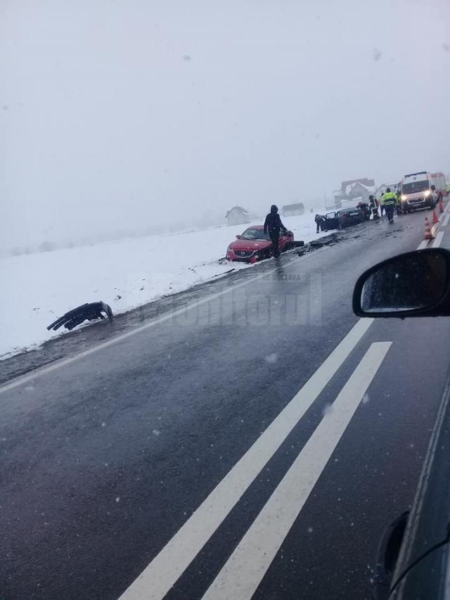 Cele două mașini implicate în accident