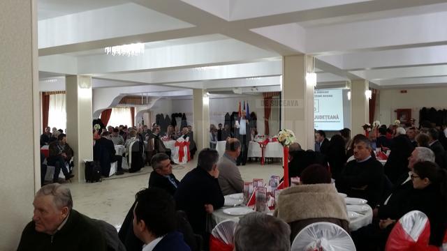 Preşedintele Organizaţiei Judeţene PSD Suceava, senatorul Ioan Stan, a invitat participanţii „la un dialog sincer”, atât pe probleme de partid, cât şi administrative