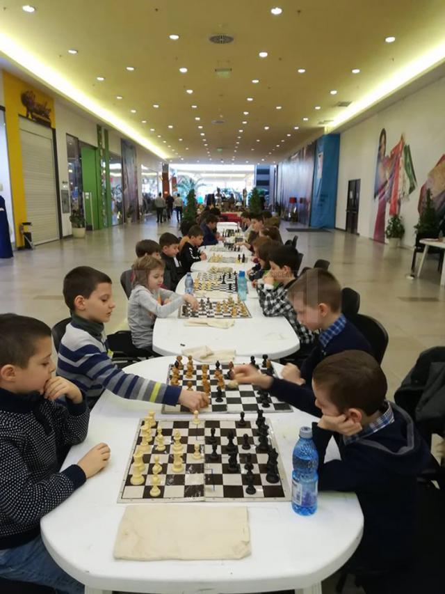 Concursul de şah rapid „Cupa Mărţişor” şi-a desemnat câştigătorii