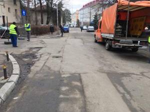 Strada Vasile Bumbac, închisă total circulaţiei rutiere până la finele lunii iulie