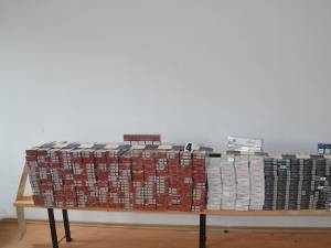 Ţigări de contrabandă de aproape 70.000 de lei, confiscate de poliţiştii de frontieră
