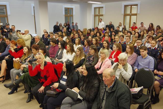 Sală arhiplina la lansarea Convorbirilor cu academicianul Răzvan Theodorescu