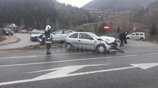Cele două maşini implicate în accident
