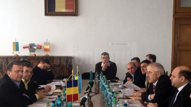 Autorităţile din Suceava și Cernăuţi vor promova 14 proiecte transfrontaliere