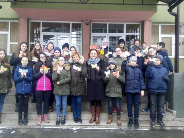 Elevii Şcolii Gimnaziale „Miron Costin” Suceava au sărbătorit Ziua Fericirii