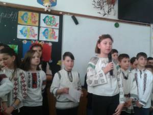 100 de ani de la Unirea Basarabiei cu România, marcaţi la Şcoala Gimnazială Plopeni