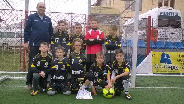 Echipa de fotbal a Liceului Tehnologic Cajvana va reprezenta Suceava la faza naţională a Olimpiadei Naţionale a Sportului Şcolar